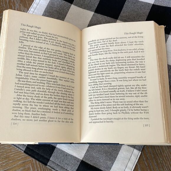 THIS ROUGH Magic Mary Stewart - Picture 6 of 8